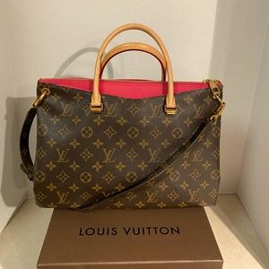 Authentic Louis Vuitton Pallas MM tote, Pink